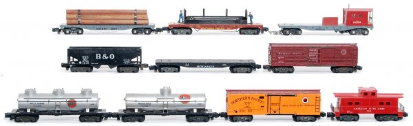 American Flyer 947, 925, 801, 806, 929, 926, more: American Flyer S gauge 947 Northern Pacific reefer, 925 Gulf tank, 801 Baltimore and Ohio hopper (missing one step), 24516 New Haven flatcar, 806 caboose (missing knuckle of one coupler), 929 Missouri