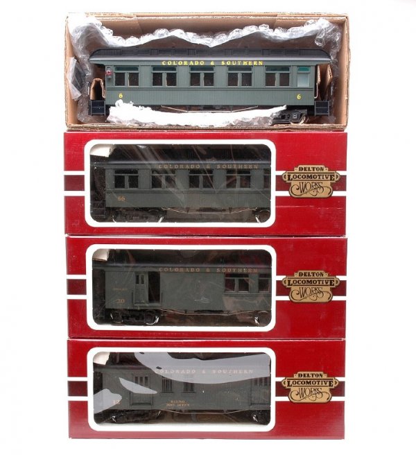 Delton four C&S 3280 3281 3282 3284 MINT Boxed: Delton Locomotive Works G scale four Colorado & Southern long passenger cars including; 3280 coach, 3281 combination, 3282 baggage and 3284 observation in OBs, C9-10.