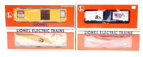 Lionel 17123 17227 17308 26724 MINT Boxed: Lionel four freight cars; 17123 Cargil three bay grain hopper, 17227 Union Pacific 9200 double door boxcar, 17308 Tropicana reefer #2 and 26724 Veterans Day boxcar in OBs. The cars are C9-10.