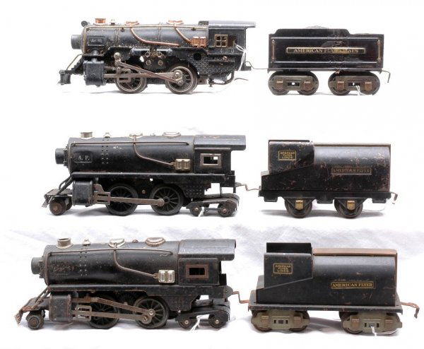 American Flyer 401 401 3193 3194 420 3199: American Flyer prewar O gauge two 401 steam 2-4-2 locos, 3193 Vanderbilt tender, 3194 tender, 420 steam 2-4-2 loco missing pilot and trailing trucks and 3199 tender. All components are C4.
