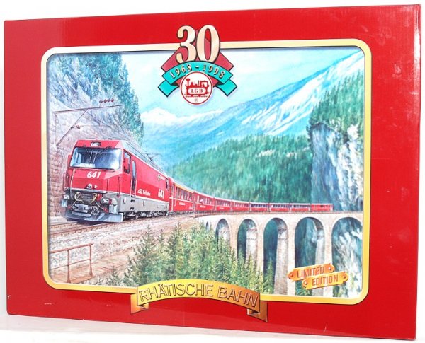 LGB G scale 70642 Rhatische Bahn Luxury Train Set: LGB G scale 70642 Rhatische Bahn Luxury Train Set in original box, C9-10.