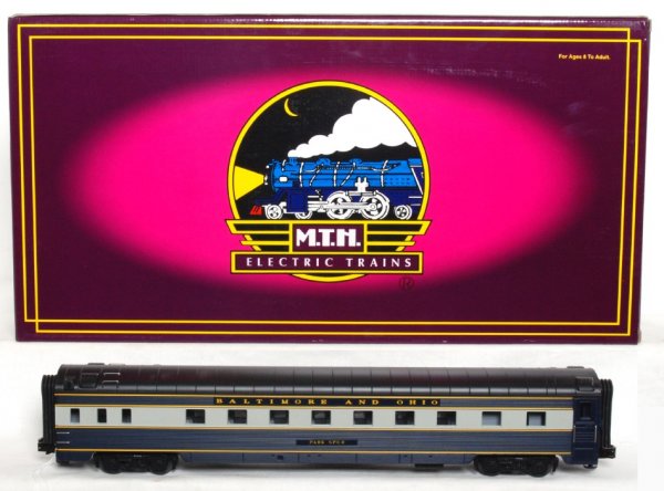 MTH 20-6613 B&O 70 foot sleeper/diner in OB: MTH 20-6613 Baltimore & Ohio 70 foot streamlined sleeper/diner set in original boxes, C8-9. Box has address label on one end label.