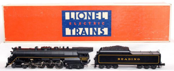 Lionel 18006 Reading T-1 4-8-4 steam loco in OB: Lionel 18006 Reading T-1 4-8-4 steam loco and tender in original box, C9. Box shows a little light wear, stickers.