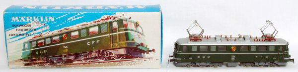 Marklin 3050 HO Swiss electric locomotive in OB: Marklin 3050 HO scale Swiss electric locomotive in original box, C8-9. Box shows a little very light wear.