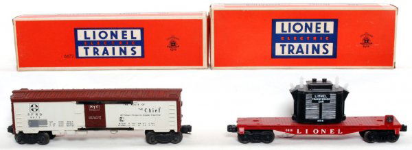 Lionel 6672 SF reefer, 6818 transformer, OB: Lionel 6672 Santa Fe refrigerator car, black letters, C8, OB C8-9. 6818 transformer car, C8, OB is very nice but does have some clear tape on it.