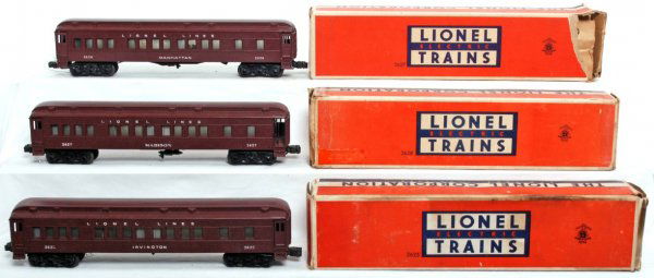 Lionel 2625, 2627, 2628 Madison in OB w/inserts: Lionel 2625 Irvington coach, 2627 Madison coach and 2628 Manhattan coach in original boxes with inserts, clean C7 area. Boxes have some missing flaps, O/W look C6-7.