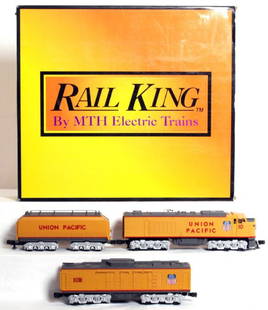 MTH Rail King 30-2009LP Union Pacific Gas Turbine: MTH Rail King 30-2009LP Union Pacific Gas Turbine set in original box with electronic horn, C8-9. Box shows light wear, price stickers.