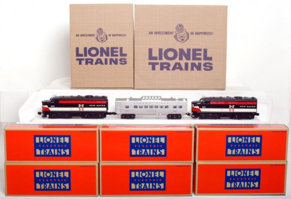 Lionel 52423 1608W LCCA 2007 N.H. pass. set: Lionel 52423 1608W Lionel Collectors Club of America 2007 New Haven Alco passenger set original box. 52447 LCCA 2007 NH #209 add-on cars. Included are 209 New Haven Alco A units, 52467 No. 2436 observ