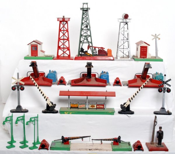 Nice fixer up lot of Lionel operating accessories: Nice fixer up lot of Lionel operating accessories, C3-5. 494, 397, 455, 260s, 262, 394, 156, 45N, 64, 47 and others.