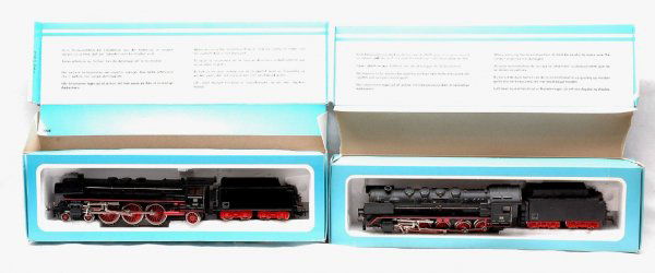 Marklin 3046 Heavy Goods 3048 Express Locos OBs: Marklin HO gauge 3046 heavy goods loco and 3048 express loco in OBs. Both locos are C7.