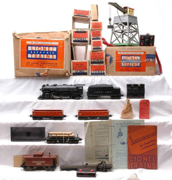 Lionel Outfit No. 869W Freight LN Boxed Set Box: Lionel prewar O gauge outfit no. 869W, circa 1941 freight set in individual OBs with set box and instruction booklet containing; 225 black steam loco, 2235W tender, 3651 automatic lumber car, two burn