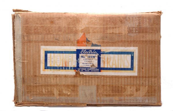 Lionel Original Set Box ONLY 189W Coal Train Set: Lionel prewar O gauge original set box only for the 189W coal train freight outfit. The set box is worn and has tape residue. The label is intact but is faded. The cloth tape is split on one corner of