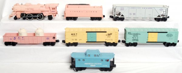 Reproduction Lionel GirlÕs Train set, loco & cars: Reproduction Lionel GirlÕs Train set with MPC body molds, trains should clean to look C6-7. 2037 4-4-2 loco with 8141T-10 tender with a cracked handrail, 6464-515 MKT The Katy boxcar, 6464-510 New Yo