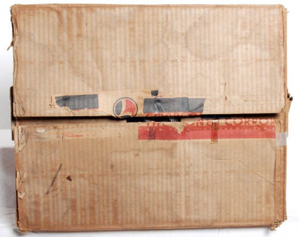 Lionel prewar original set box only 193W: Lionel prewar original set box only 193W, all flaps intact, great label. Box would have included 226E steam loco with 2800 series freights. Tough box to find!