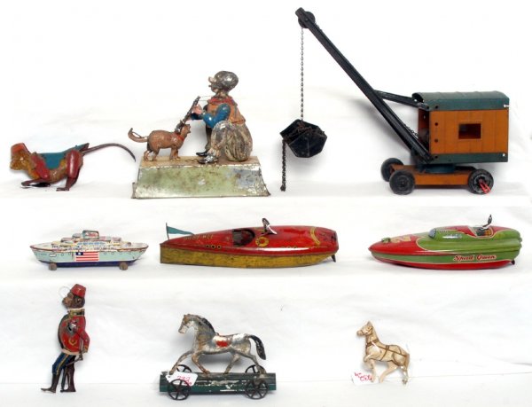 Lot of tinplate toy, some windup, Wyandotte, Alps: Lot of tinplate toys, some are windup. Wyandotte S.S. America , Alps Speed Queen No. 2 windup speed boat, Baby Wee speed boat, and other unmarked items. Please view the photographs for the best descri