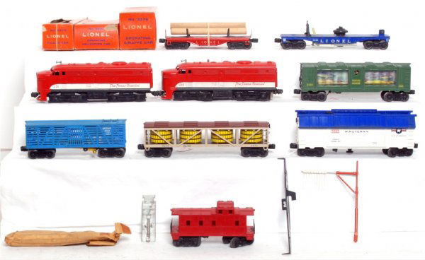 Lionel 211 Texas Special, 3435, 3419, 3376, more: Lionel postwar O gauge 211 MKT The Texas Special Alco diesel A units, 3435 animated aquarium car, 3419 operating helicopter car, 3376 Bronx Zoo operating giraffe car with components envelope with cam
