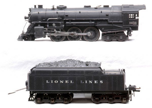 Lionel 226E Black Steam Loco w/2226W Tender LN: Lionel prewar O gauge 226E black 2-6-4 steam loco with a 2226W tender. The tender draw bar has spots of rust otherwise the loco and tender are C7-8.