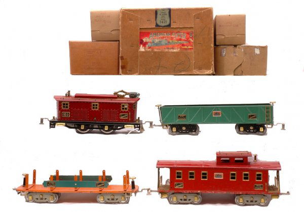 AF The Trail Blazer Freight Set no. 1471 Boxed: American Flyer prewar wide gauge The Trail Blazer freight set no. 1471 in individual OBs and set box. The set contains a 4644 red 0-4-0 electric loco with gold painted windows, brass trim and reversin