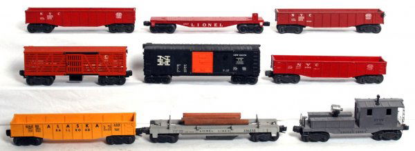 Lionel 6464-425, 6462, 6162-60, 6817, 3361, 6562 ot: Lionel postwar O gauge 6464-425 New Haven boxcar, two red 6462 gondolas, 6162-60 Alaska gondola, 6817 flat only for dozer, 3361 dump car, 6562 NYC red gondola, 3656 operating cattle car and 2420 DLW s