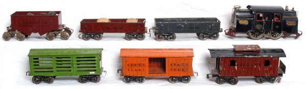 Lionel S.G. 38 loco, 114, 116, 112, 117: Lionel prewar standard gauge No. 38 New York Central S-2 electric loco with, two 112 Lake Shore gondolas, undecorated stock car, 114 Chicago, Milwaukee & Saint Paul boxcar, 116 New York, New Haven and