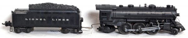 Prewar Lionel 224E steam loco w/2224W tender: Prewar Lionel 224E O gauge steam loco w/2224W tender, clean C7+.