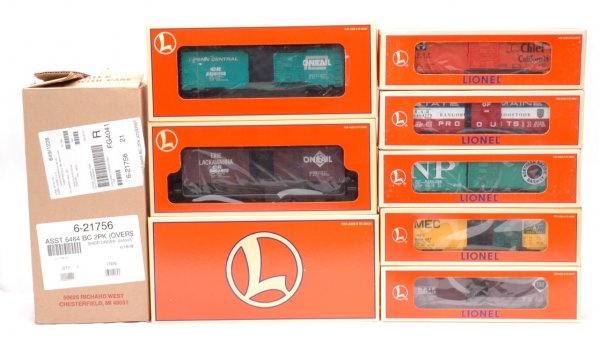 Lionel 29233 19282 19283 19284 19285 MIB: Lionel 21756 over stamped 6464 boxcar set containing; 29233 Conrail-Penn Central and 29234 Erie Lackawanna/Conrail in individual OBs, master set box and shipping carton. Also included are; 19282 Santa