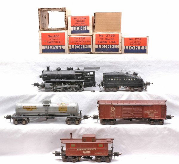 Lionel Freight Set 865B 203 2203B 2755 2758 2757: Lionel prewar O gauge freight set no. 865B, circa 1941 containing; 203 0-6-0 switcher with original cardboard insert, 2203B tender, 2755 gray Sunoco tank with original cardboard insert, 2758 automobil