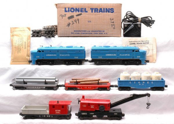 Lionel MP Freight Set 1575 205 6111 6121 6112 OB: Lionel postwar Missouri Pacific freight set no. 1575, circa 1957 in set box containing; 205 Missouri Pacific Alco AA diesels with metal pilot bars, 6111 red flatcar with wooden logs, 6121 gray flatcar
