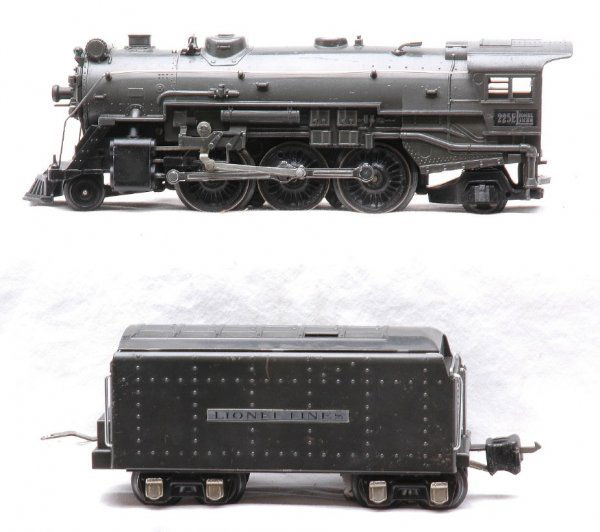 Lionel 225E Gun-Metal Steam Loco 2225W Tender: Lionel prewar O gauge 225E gun-metal 2-6-2 steam loco with 2225W gun-metal tender. The loco is C7 and the tender is C6-7.