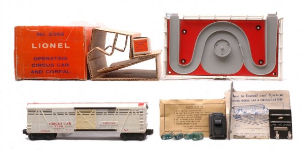 Lionel 3366 Operating Circus Car Corral LN Boxed: Lionel postwar 3366 operating circus car and corral in OB with original insert, 3366-100 horses in OB and packet complete with all contents. The car is white with minor yellowing, however the doors ha