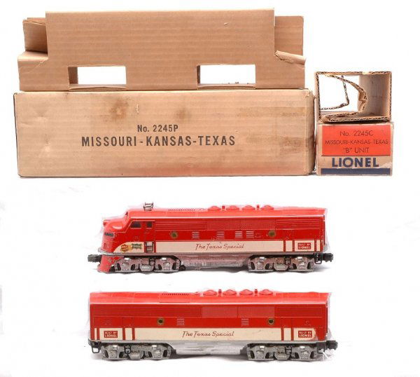 Lionel 2245P/C Texas Special F3 AB Diesels Boxed: Lionel postwar 2245P/C The Texas Special F3 AB diesel units in OBs. The pilot on the power unit is scratched and the frame is very worn, C5. The cab is C6. The B unit has a chip out of one bottom corn