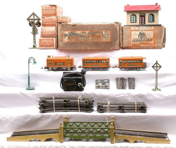 Lionel Set 1 248 629 630 127 58 068 069 106 OBs: Lionel prewar O gauge department store special set no. 1, circa 1928 in individual OBs and set box containing; 248 orange electric 0-4-0 loco, 629 orange Pullman, 630 orange observation, 127 station,