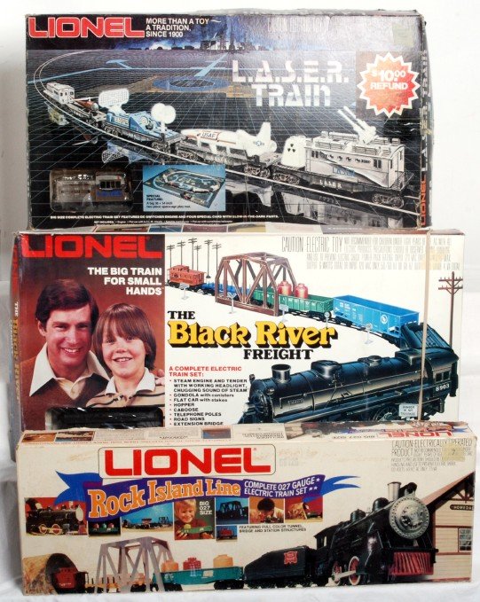 Three Lionel O gauge train sets in OB: Three modern era Lionel O gauge train sets in original boxes with components. Sets are nicer C6 and better, all have been run. Possibly some missing minor components. Boxes are mildly to moderately wo