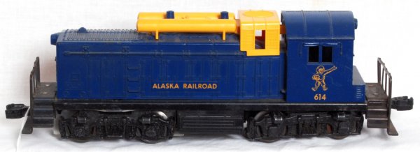 Lionel postwar O gauge No. 614 Alaska NW-2: Lionel postwar O gauge No. 614 Alaska NW-2 diesel switcher, crack at screw and some spots of light surface rust starting to form on frame, still nicer C6.