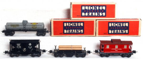 Prewar Lionel O gauge 2657, 2653, 3651, 2755: Prewar Lionel O gauge 2657 caboose, 2653 coal car, 3651 remote control lumber car in original boxes and 2755 Sunoco tank, no boxes. Trains look nice clean and shiny C7 area. Boxes show very light wear