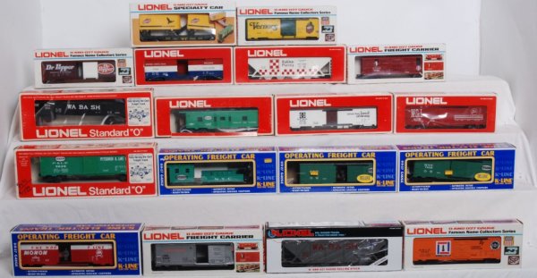 Lot of 18 Lionel and Kline rolling stock: Lot includes 9280 horse transport, 9174 P&E caboose, 9708 post office car, 7811 Dr. Pepper boxcar, 9775 Minneapolis & St. Louis boxcar, 9352 CN&W flatcar with vans, 9869 Santa Fe reefer, 9820 Wabash g