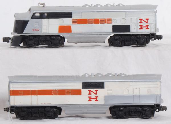 Lionel No. 2242 New Haven F3 A-B units: Lionel No. 2242 New Haven F3 A-B units. Shells have been repainted and touched up. Frames are repainted and powered unit has had battery compartment cleaned. Please view the photographs for the best d
