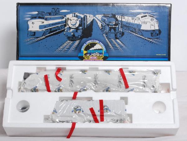 MTH DAP Union Pacific Big Boy: MTH Dealer Appreciation 20-80001a Union Pacific big boy in OB. Loco features Protosounds, Protosmoke, Protocoupler and much more. Loco is in OB and was lifted up for inspection but does not appear to