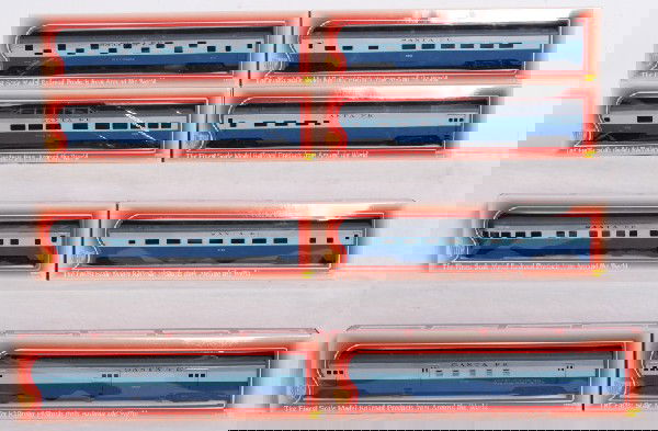 IHC HO Santa Fe Blue Goose passengers in OB: Eight IHC HO gauge Santa Fe passenger cars in Blue Goose color scheme. Baggage, RPO, coach, combine, diner, sleeper, vista dome and observation. Boxes show little wear.