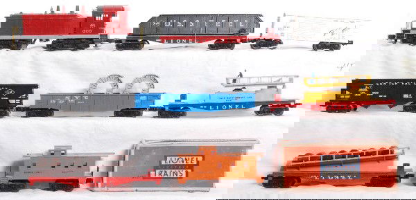 Lionel 600, 6802, 6476, 6014, 6162, 6812, 6343, 60: Postwar Lionel O gauge 600 MKT NW-2 diesel (hairlines at mounts), 6802 flat w/two 6418 U.S. Steel girders, 6476 LV hopper, 6014 Frisco boxcar, 6162 NYC gondola, 6812 track maintenance, 6343 barrel ram