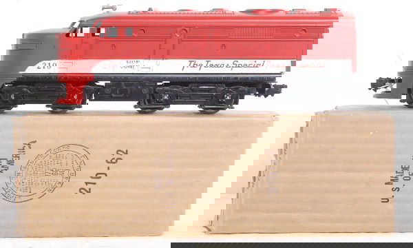 Lionel 210T MKT Texas Special Alco A unit in OB: Postwar Lionel O gauge 210T MKT Texas Special Alco A unit in OB, C7+.