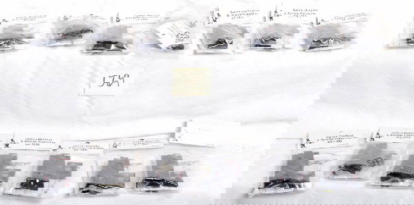 13 Z Stuff DZ1000 switch machines: 13 Z stuff DZ1000 switch machines with 1002 remotes included. All machines are sealed in OBs except for one. These machines will work with Gargraves, Ross, Curtis and Atlas. C10.