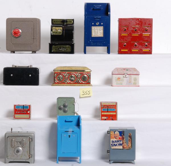 Thirteen metal still banks, Linemar, Bulls Eye...: Thirteen metal still banks, two tin Linemar, BullÕs Eye by Arrow, Uncle SamÕs 3 coin, Little Wonder Story, Linette, Fort Knox safe, Home Budget Bank by Tudor Metal, Cash Box, Save Master and The Mai