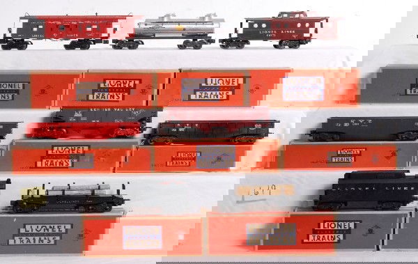 Lionel 6026W, 3461, 6462-25, 6417-25, more in OB: Postwar Lionel O gauge No. 6206W tender with whistle, 3461 flatcar with repro lumber, 6517 bay window caboose, 6462-25 NYC gondola, 6456 LV hopper cracked shell, 6462-125 NYC gondola, 6465 Sunoco tank