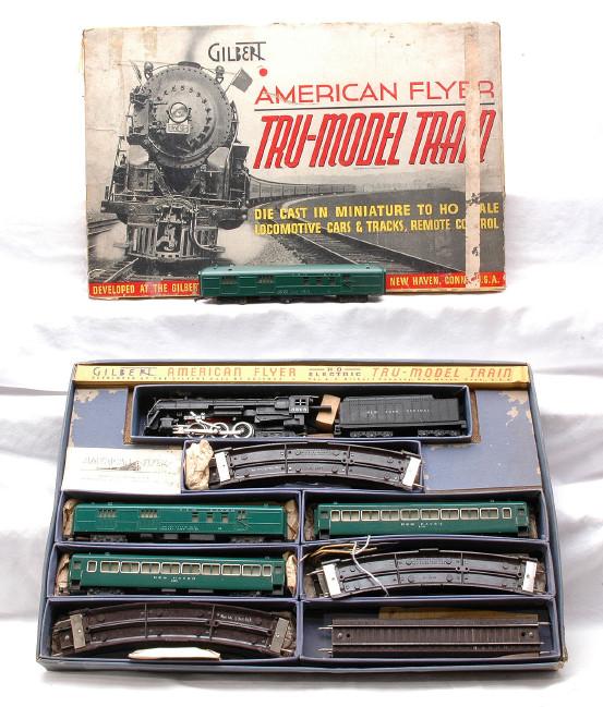 AF by Gilbert HO 141 Passenger Set LN OB 133: American Flyer by Gilbert HO 141 passenger set in OB with original inserts containing; 151 New York Central J3a Hudson 4-6-4 loco and tender and three green New Haven passenger cars; 133 United States