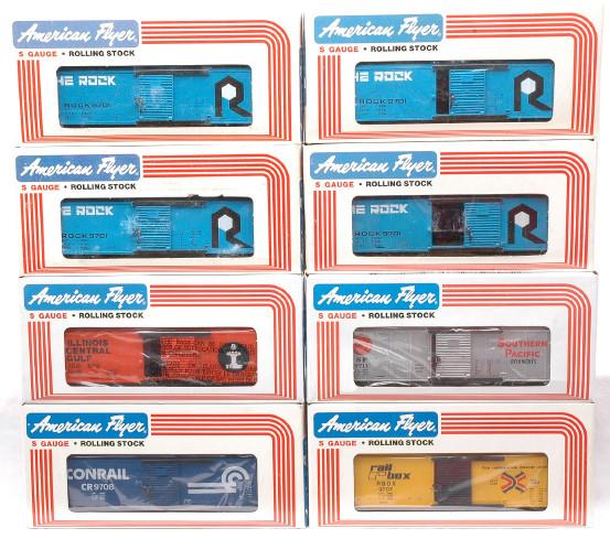 AF by Lionel 4-9701 9707 9708 9711 9712 MIB: American Flyer S gauge by Lionel boxcars; four 9701 Rock, 9707 Rail, 9708 Conrail, 9711 Southern Pacific and 9712 Illinois Central all in OBs. Cars have never been run, C9-10.