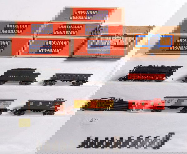 Lionel No. 1089W freight train outfit in OB: Prewar Lionel No. 1089W O gauge freight train outfit in original boxes. Set consists of: 1666 steam locomotive, 2666W tender with whistle, 2677 gondola with electric couplers, 2679 Baby Ruth boxcar wi