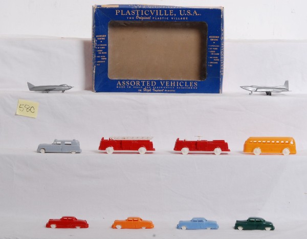 Plasticville assorted vehicles V-10 149 in origina: Postwar O-S gauge Plasticville assorted vehicles V-10 149 in original box, complete. Vehicles look C8-9. Box has tears to flap folds, old repairs to cello window, light wear.