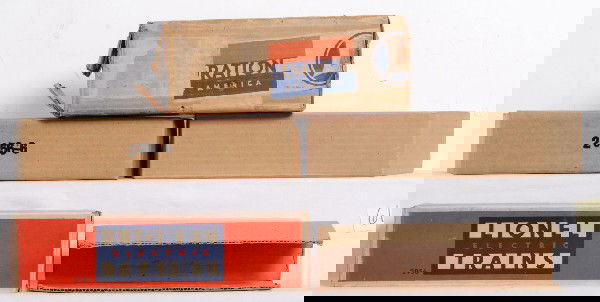 Prewar No. 902B MC, 2956, two inserts...: Prewar Lionel No. 902B switching locomotive and tender outfit O gauge with bell, master carton for 227 or 228 switcher. Master carton only, no inner boxes or inserts, C6-7 no torn or missing flaps, mo