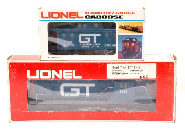 Lionel Grand Trunk 8353 GP-7 9185 Caboose MIB: Lionel 8353 Grand Trunk GP-7 diesel and a 9185 Grand Trunk caboose both in OBs, C9.
